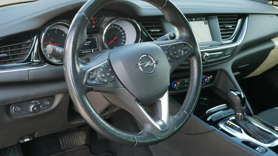 OPEL Insignia -