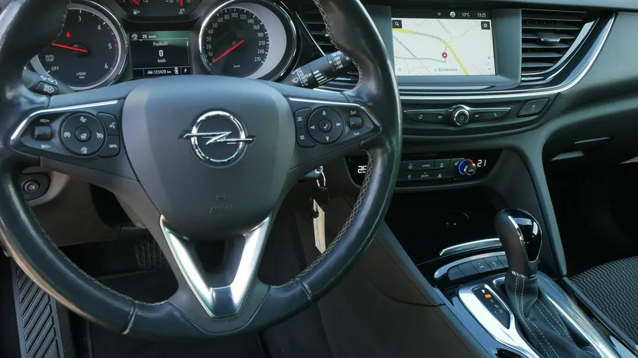 OPEL Insignia -
