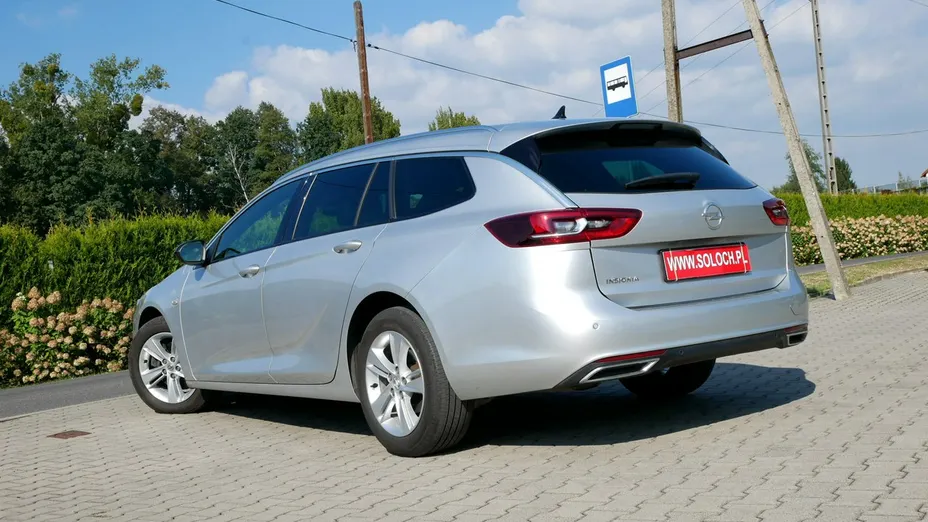 OPEL Insignia -