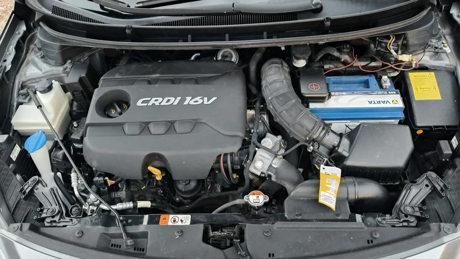 HYUNDAI i30 -