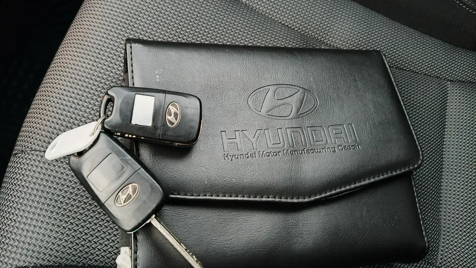 HYUNDAI i30 -