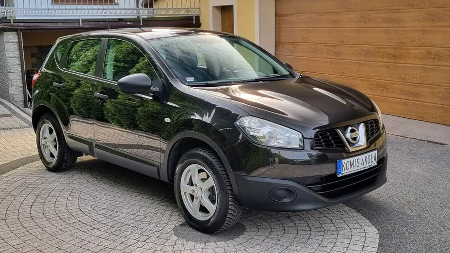 NISSAN Qashqai -