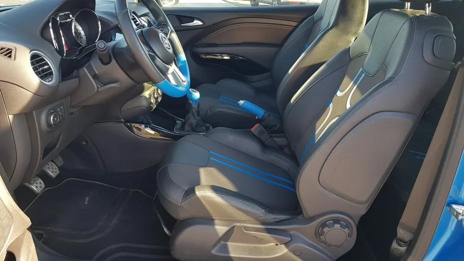 OPEL Adam -