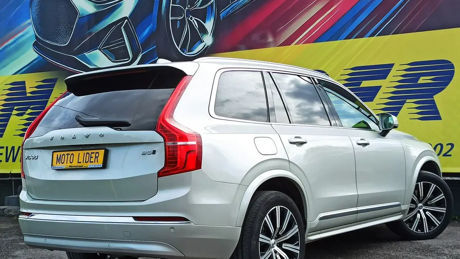 VOLVO XC90 -