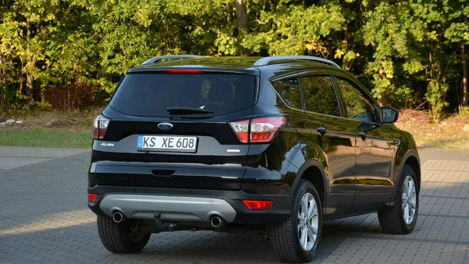 FORD Kuga -