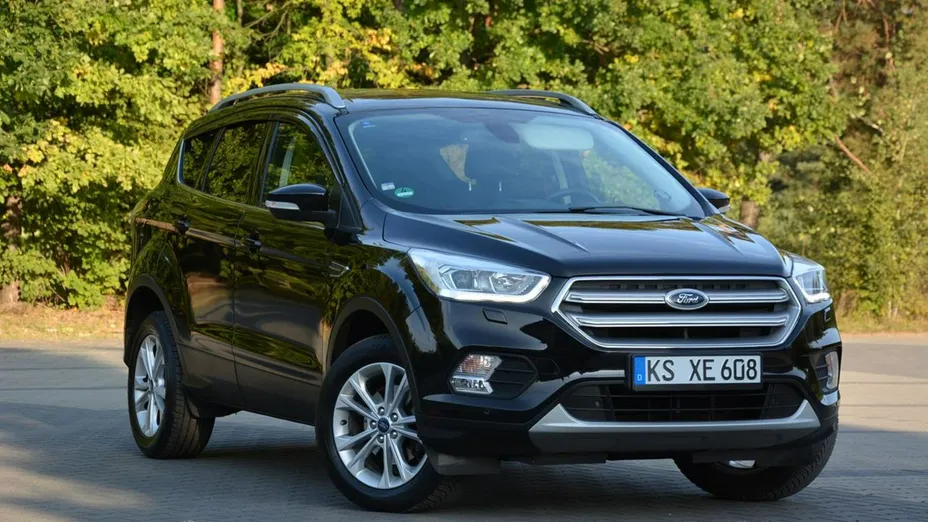 FORD Kuga -
