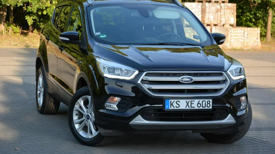 FORD Kuga -
