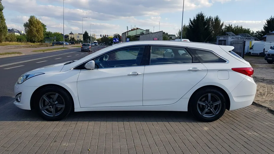 HYUNDAI i40 -