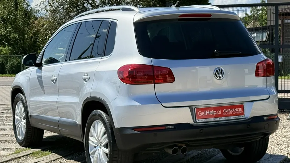 VOLKSWAGEN Tiguan -