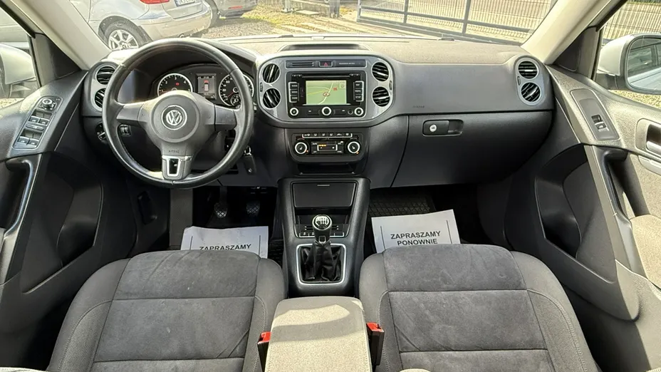 VOLKSWAGEN Tiguan -