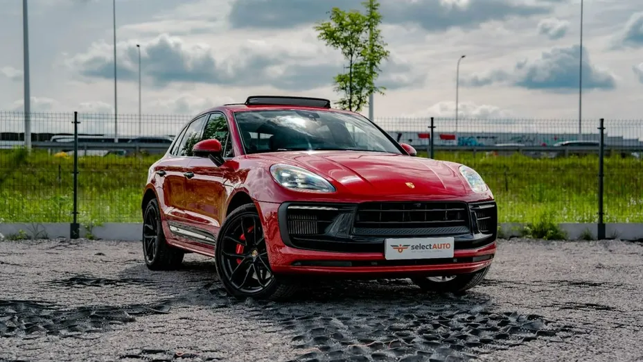 PORSCHE Macan -