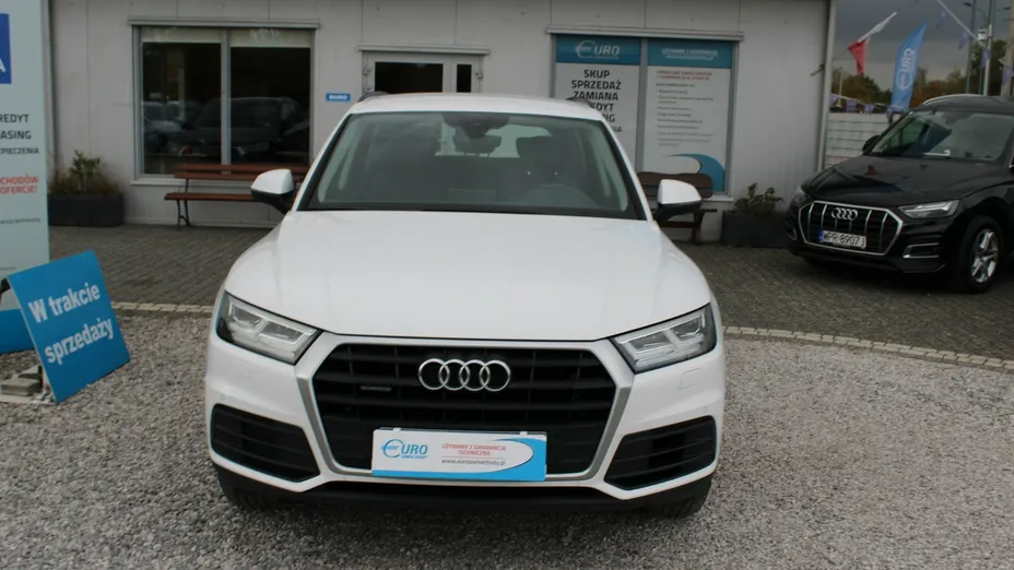 AUDI Q5 -