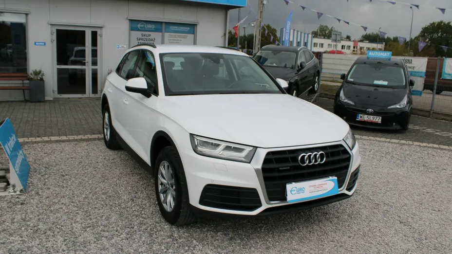 AUDI Q5 -