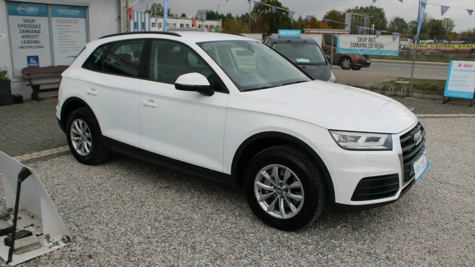 AUDI Q5 -