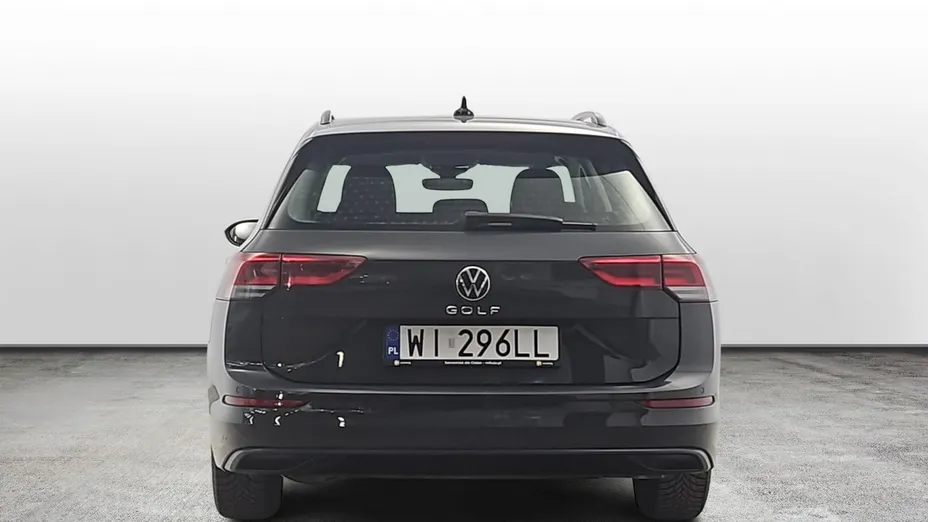 VOLKSWAGEN Golf -