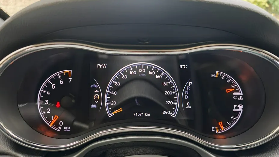 JEEP Grand Cherokee -