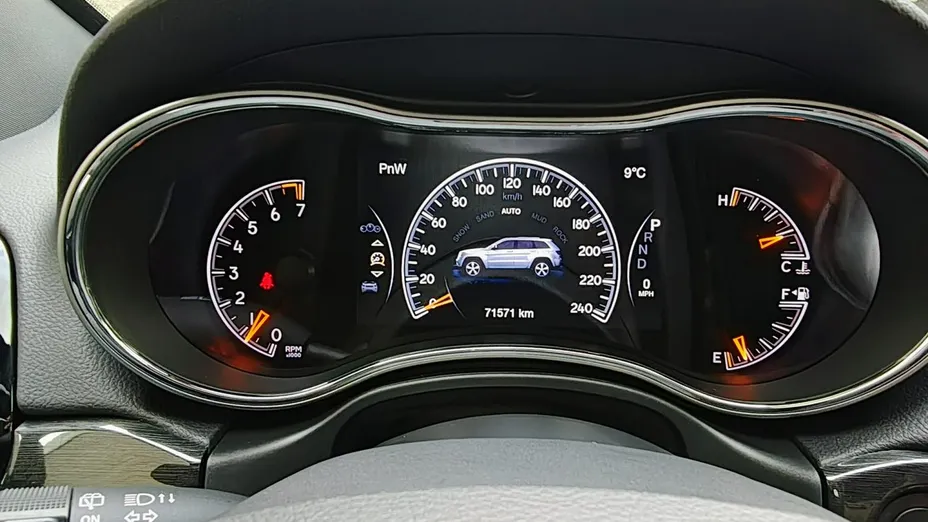 JEEP Grand Cherokee -