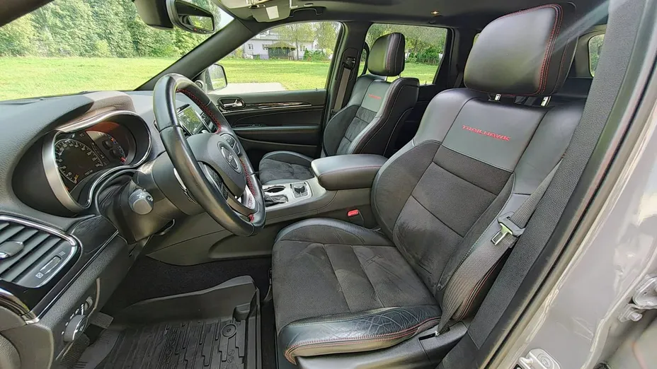 JEEP Grand Cherokee -