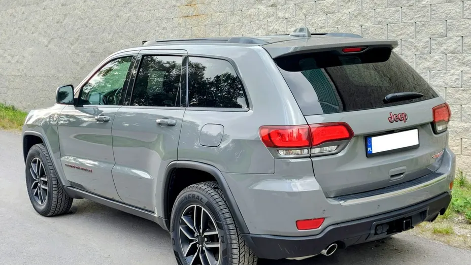 JEEP Grand Cherokee -