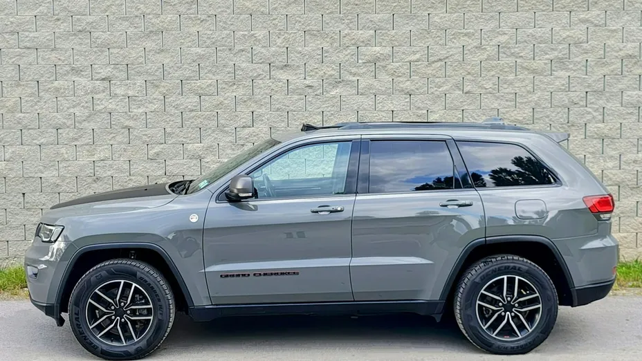 JEEP Grand Cherokee -