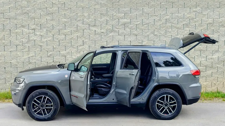 JEEP Grand Cherokee -