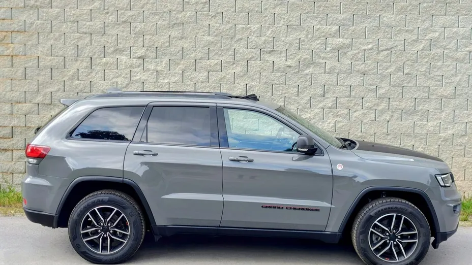 JEEP Grand Cherokee -