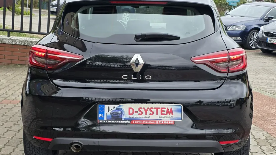RENAULT Clio -