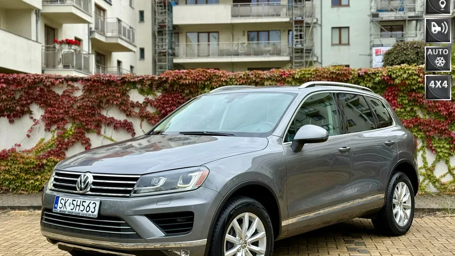 VOLKSWAGEN Touareg -