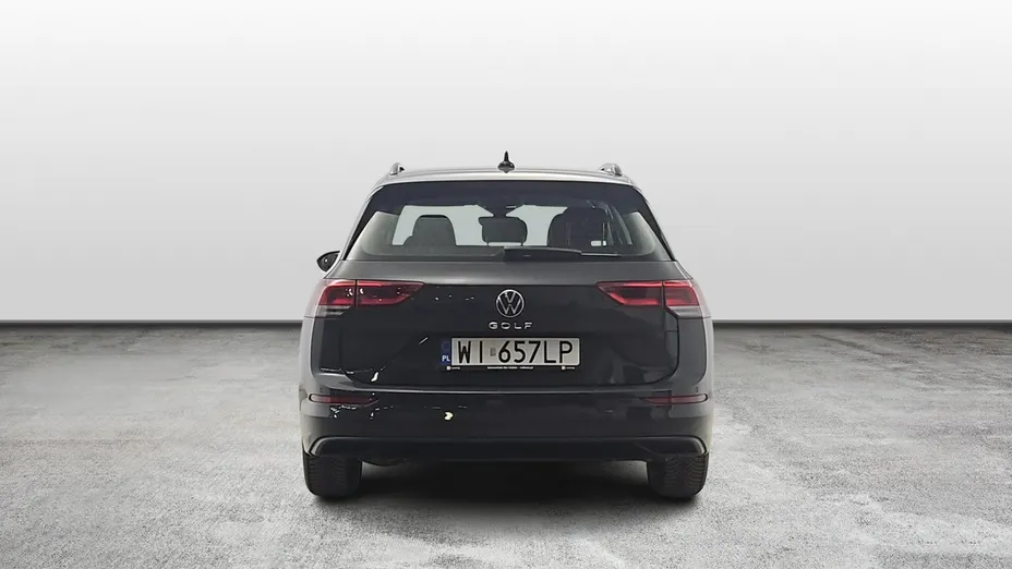 VOLKSWAGEN Golf -