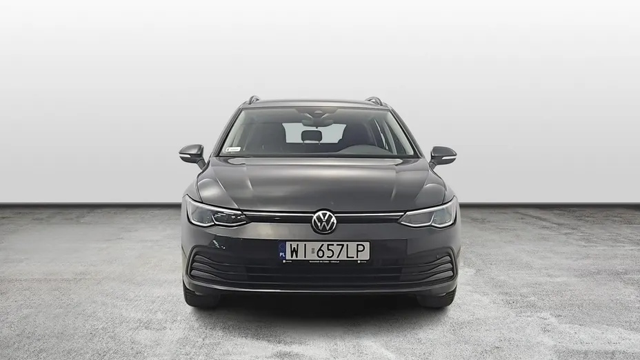 VOLKSWAGEN Golf -