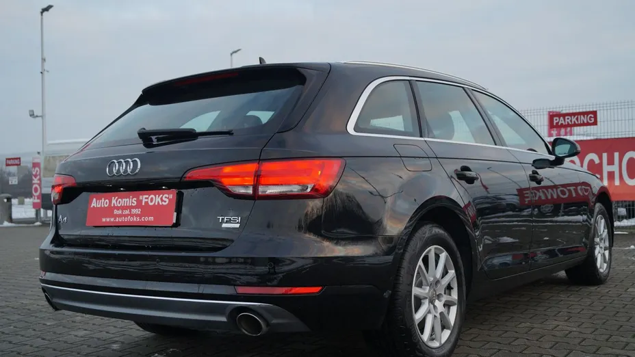 AUDI A4 -