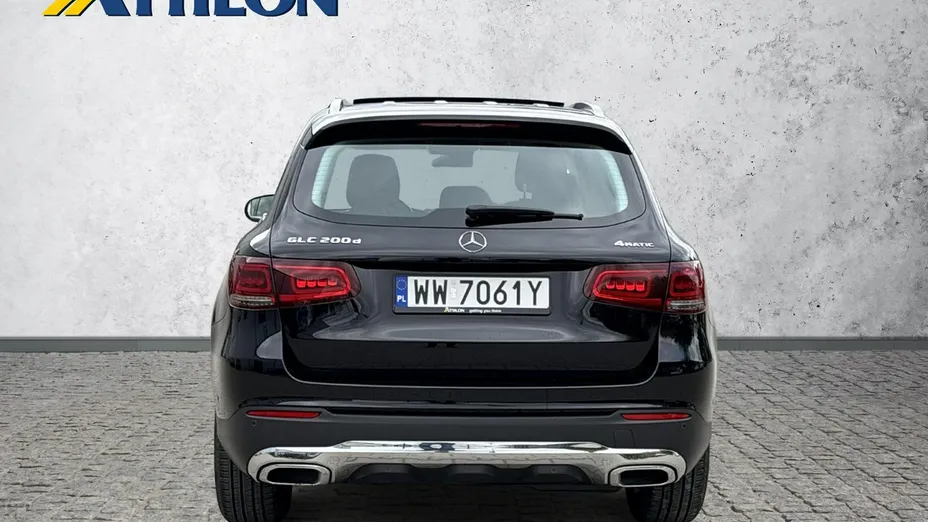 MERCEDES-BENZ GLC -