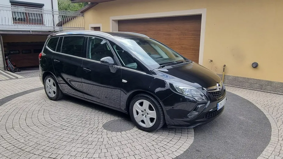 OPEL Zafira -
