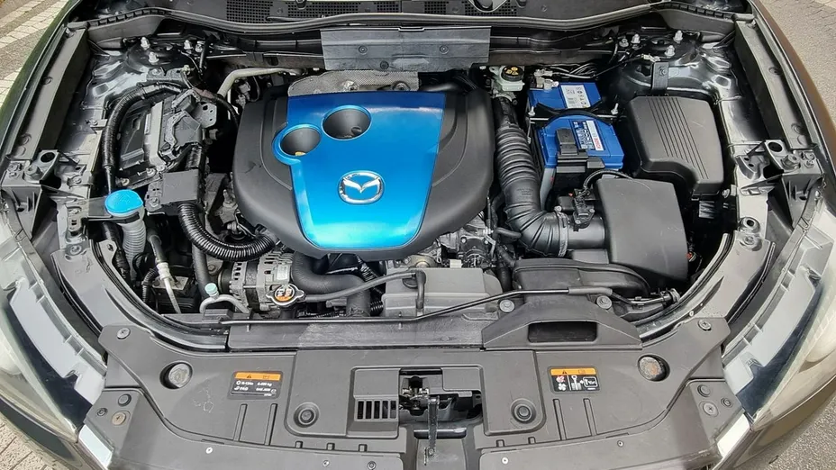 MAZDA CX-5 -