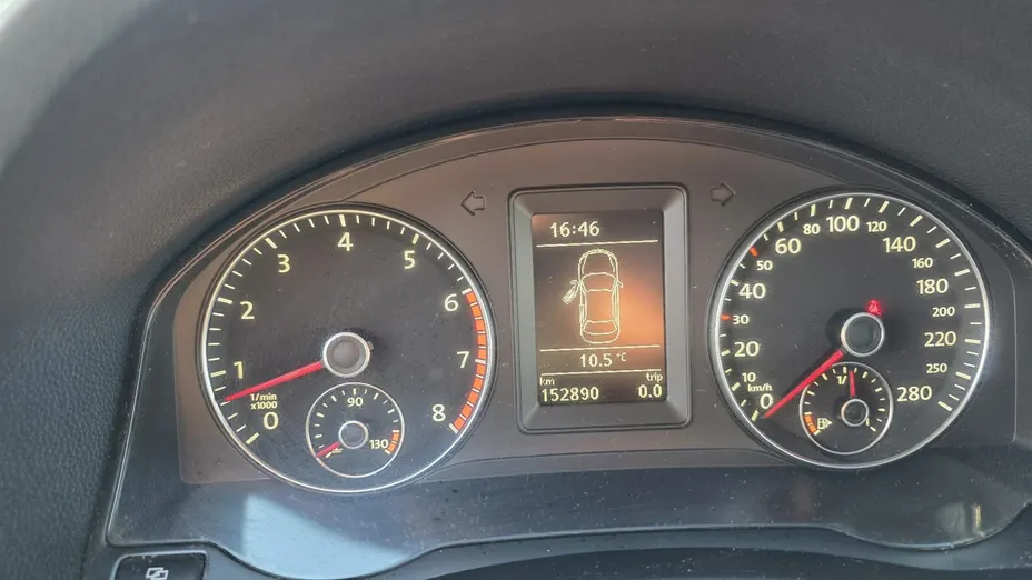 VOLKSWAGEN Eos -