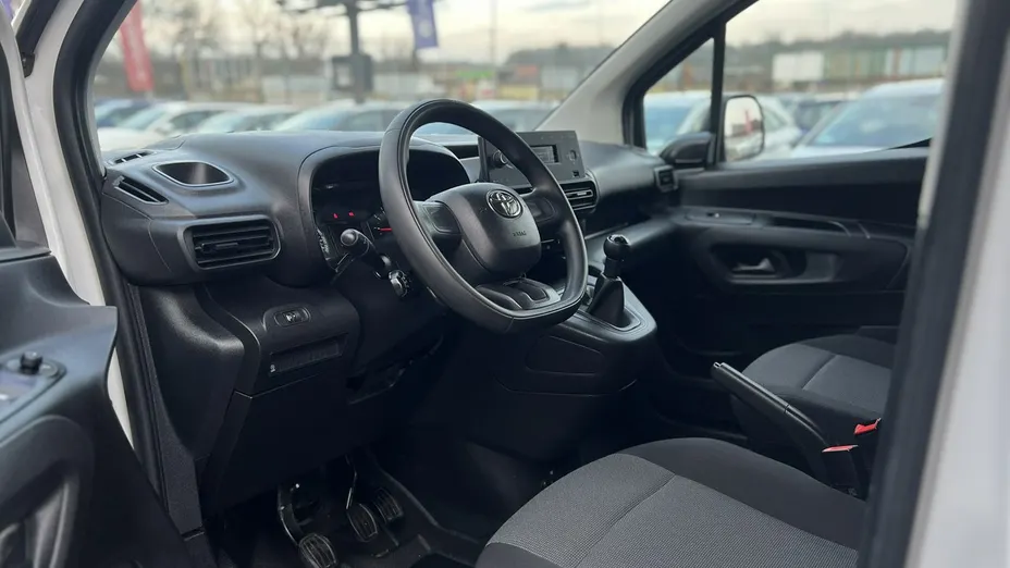 TOYOTA Proace City -