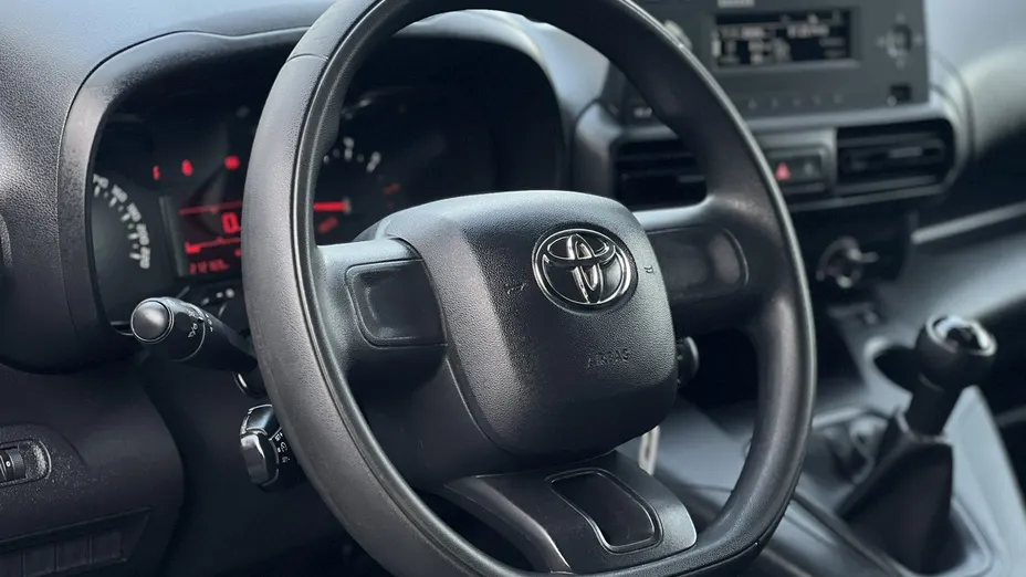 TOYOTA Proace City -