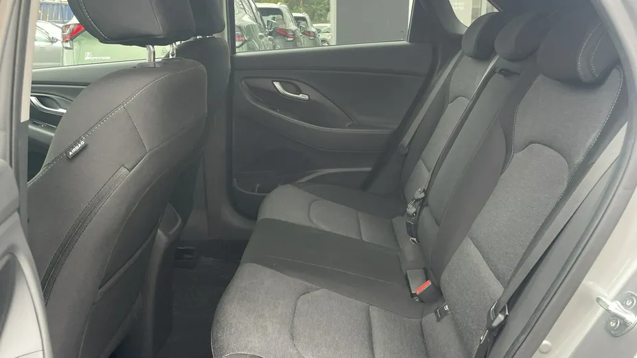 HYUNDAI i30 -