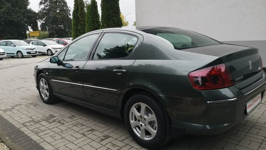 PEUGEOT 407 -