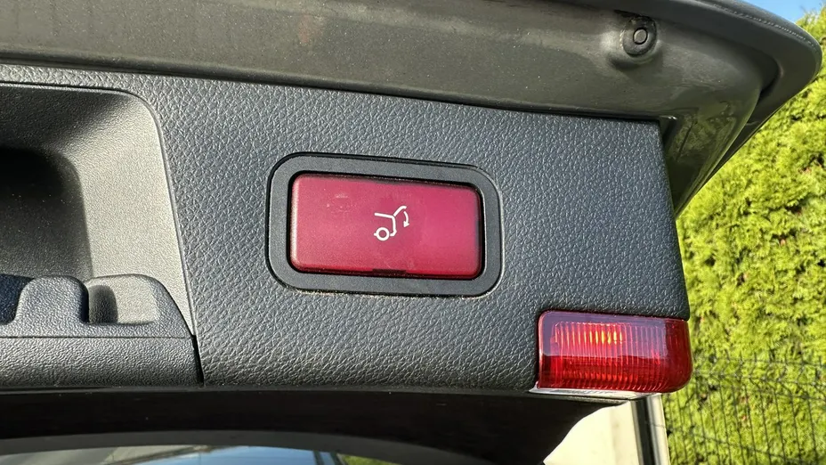 MERCEDES-BENZ C Klasa -