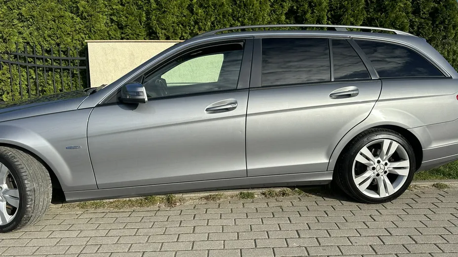 MERCEDES-BENZ C Klasa -