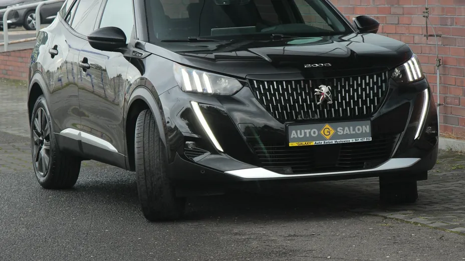 PEUGEOT 2008 -