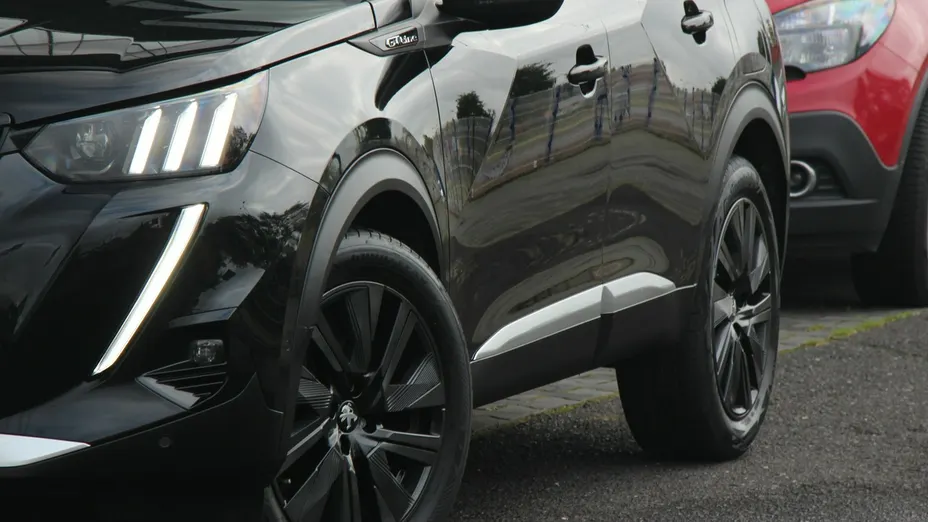 PEUGEOT 2008 -