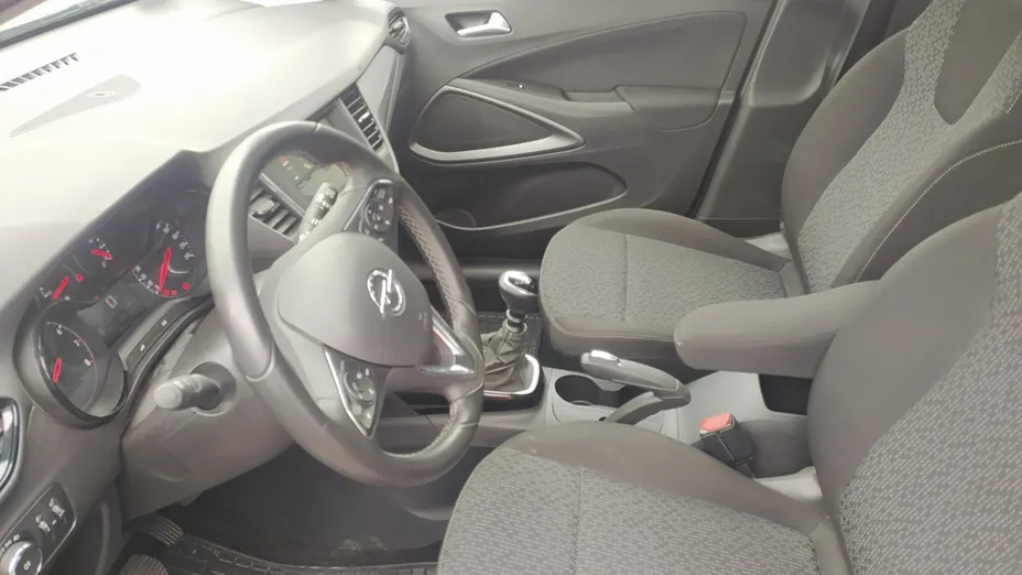 OPEL Crossland X -