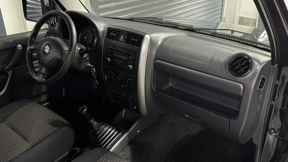 SUZUKI Jimny -