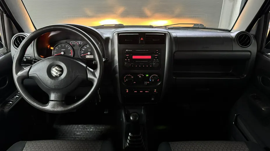 SUZUKI Jimny -