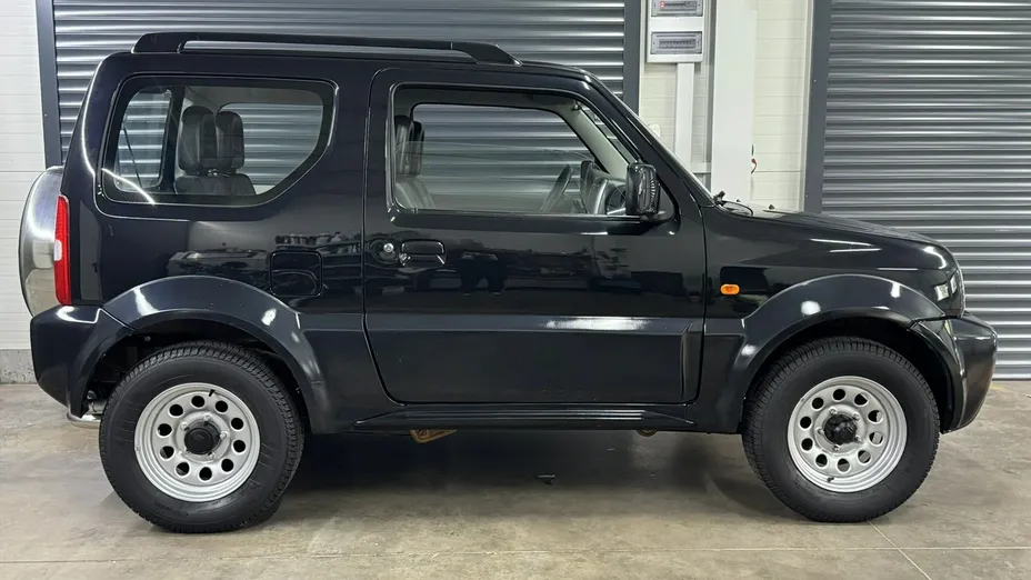 SUZUKI Jimny -
