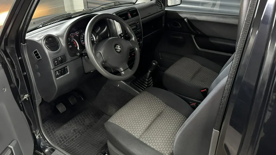 SUZUKI Jimny -