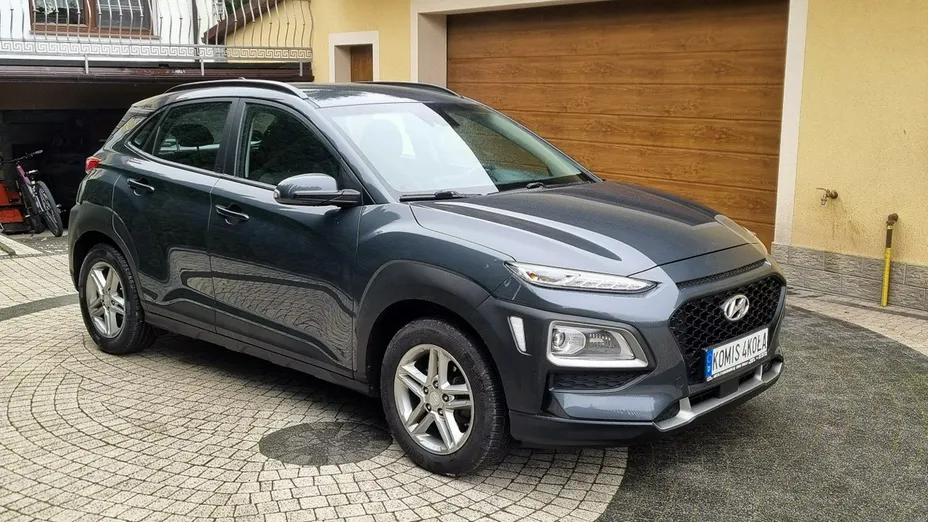 HYUNDAI Kona -