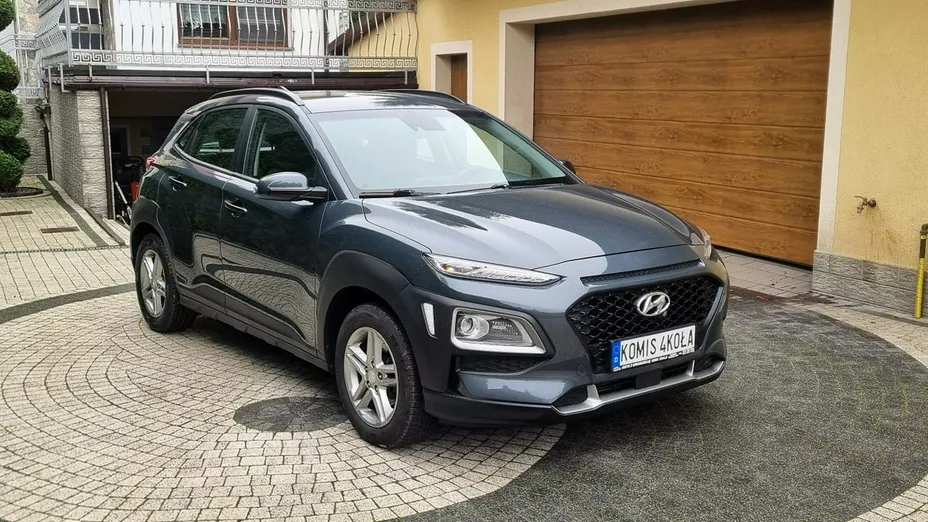 HYUNDAI Kona -